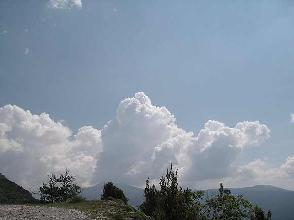 En el Pirineo casi tocando las nubes.