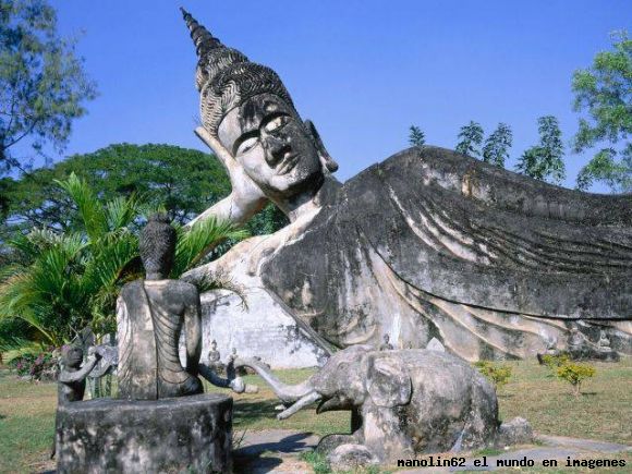 buddha park vientane laos