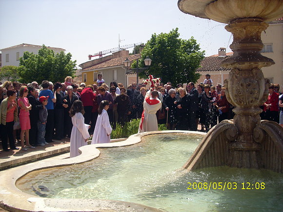 Ba&ntilde;o de la Cruz en la Plaza de la Feria (3 de Mayo