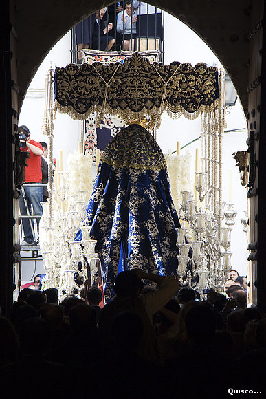 Salida procesional de la Virgen de la Hiniesta2010