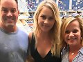 Claire Holt con fans en el US Open 2017