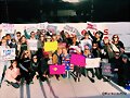 Phoebe Tonkin en el Women&#039;s March LA 2018