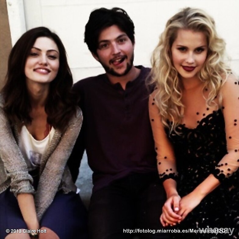 BTS photoshoot Phoebe Tonkin y Claire Holt en TO