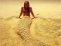 Cleo Massey en la playa al estilo H2O