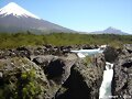 Volcan Osorno desde los Saltos de Petrohue (Chile)