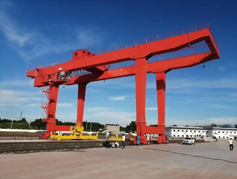 Key Features and Specifications of Container Crane