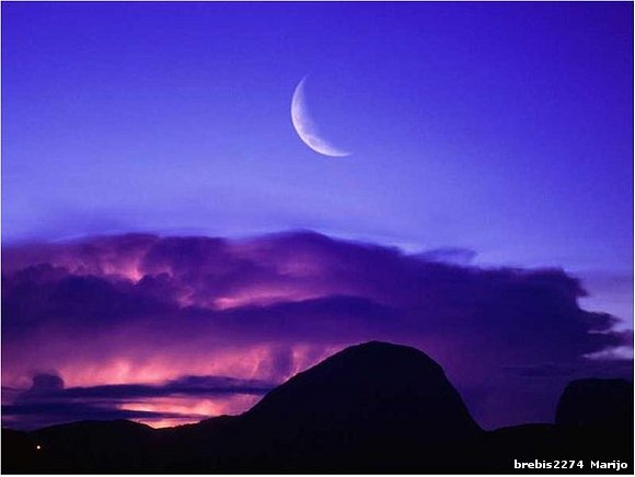 luna y nubes