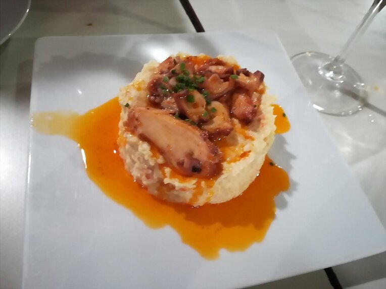 Cenando en Castilleja II