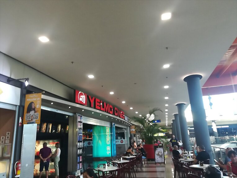 Almuerzo y cine con Raquel y Sergio III