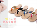 Sandalias japonesas con hebillas en varios colores