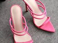 Sandalias tacon 3 tiras en rosa