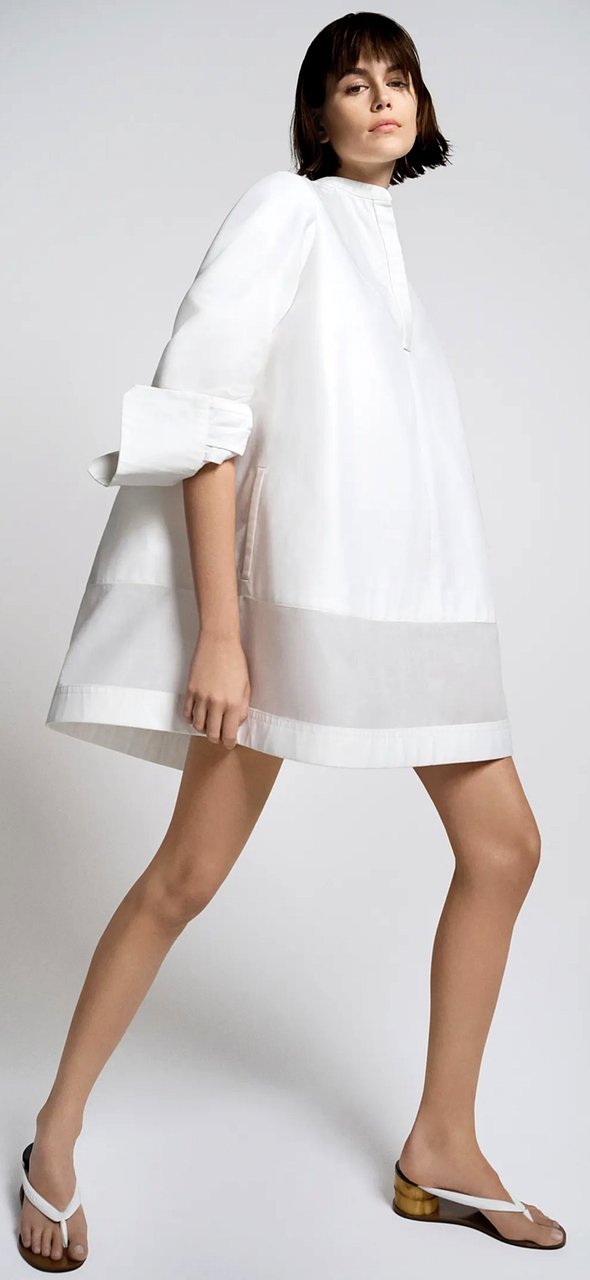 Sandalias de dedo en blanco