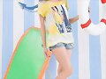 Playeras con dibujos sobre blanco (frontal)