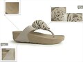 Sandalias dedo con flor, en beige (detalles