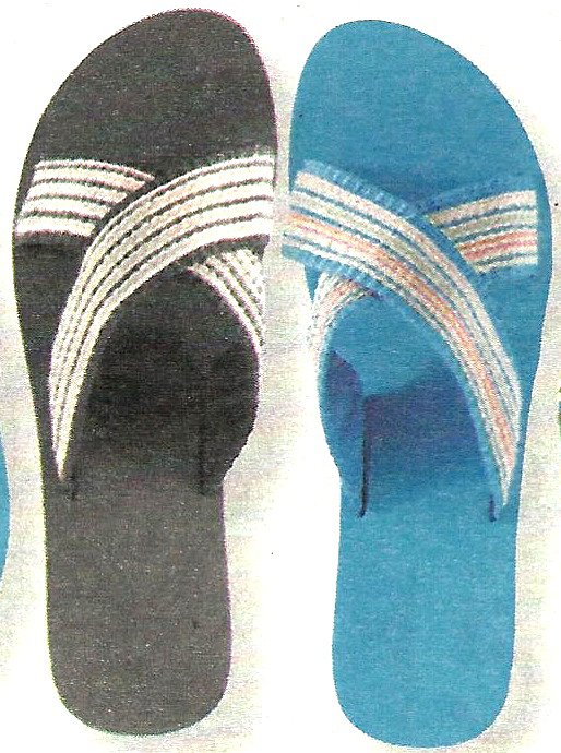 Sandalias planas en X, en azul y en negro