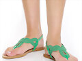 Sandalias planas de dedo en verde