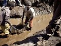 Ni&ntilde;os explotados en las minas del Congo
