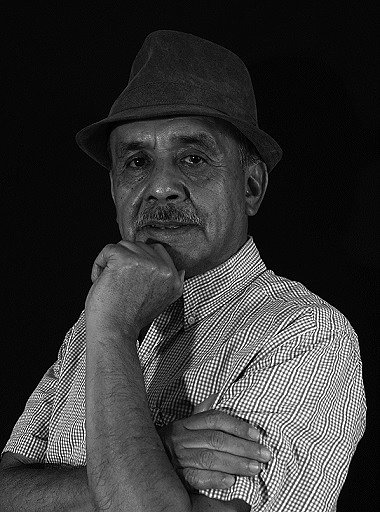 Cita con la poesía: Jorge Bustamante García