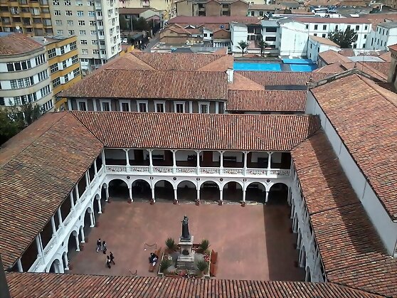 Universidades españolas en América
