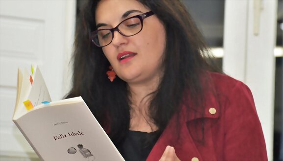 Cita con la poesía: Olga Novo