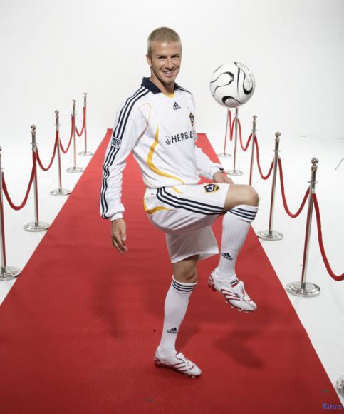 Beckham con el traje oficial de Los Angeles Galaxy