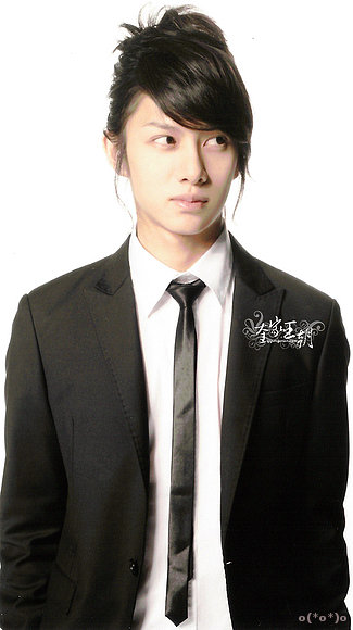 Heechul serio (qué raro)