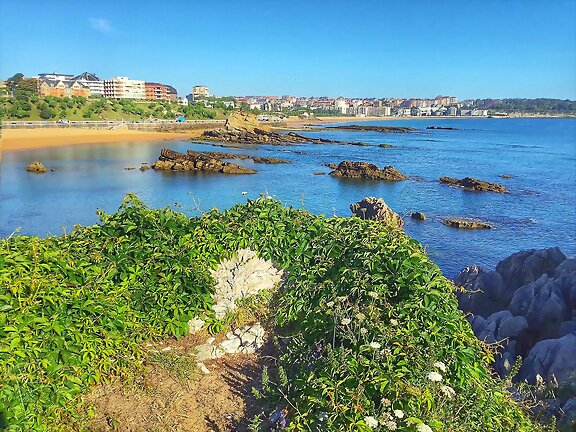 Lunes, mirad que día hoy en Santander!!! Buen dia!