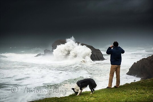 Lunes, comenzamos semana, llueve...