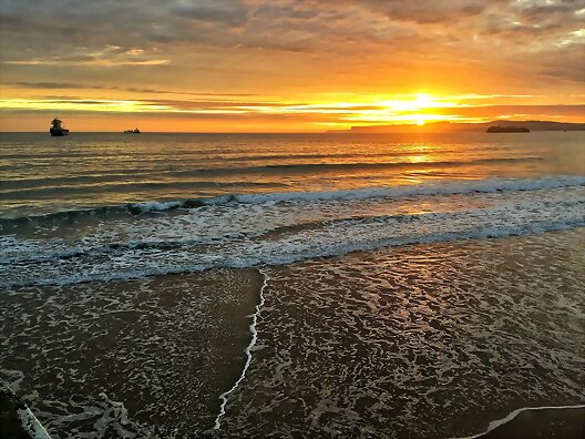 Martes...Abril...Feliz dia a todos!!!