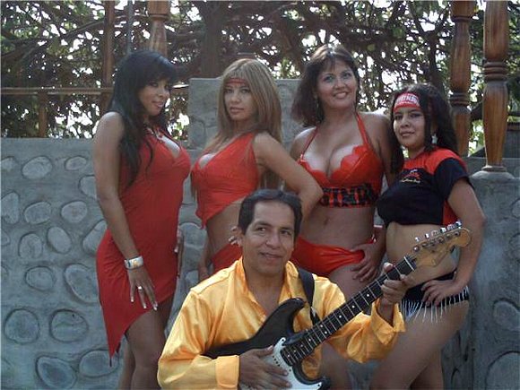 grupo original con mercedes vela y ruby berrocal