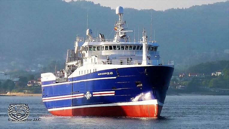 Orto nuevo buque ya navega por Galicia