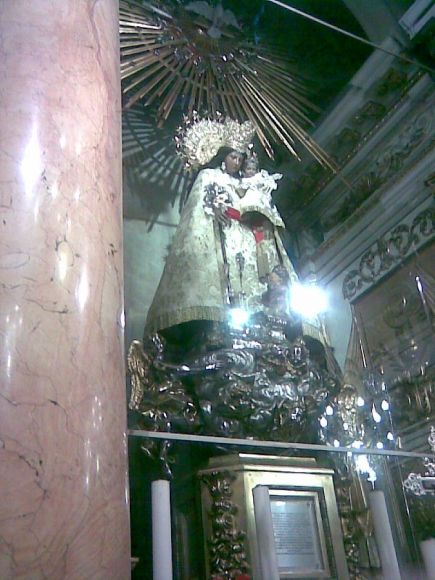 Virgen de los Desamparados, Valencia