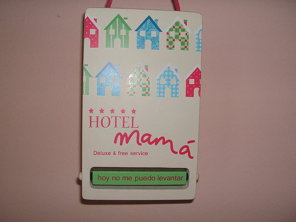 Hotel mamá.............