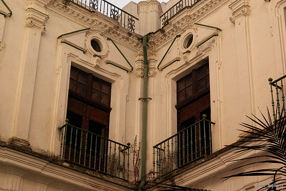 Detalle de la decoración de los balcones