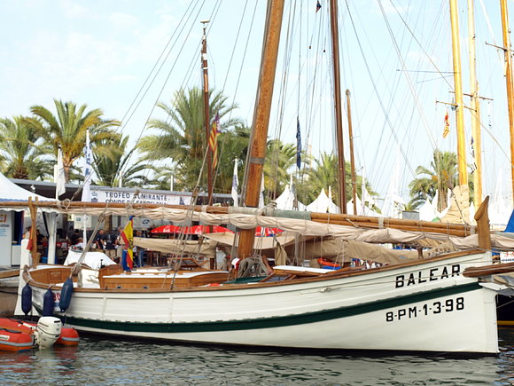 "BALEAR" LLAÜT (BARCO DE PESCA) TÍPICO DE BALEARES