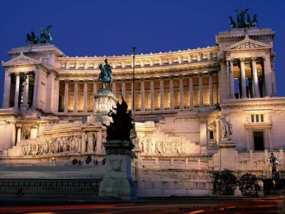 monumento victor emmanuel II roma italia