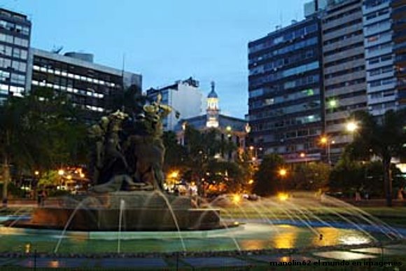 plaza del entrevero en montevideo uruguay