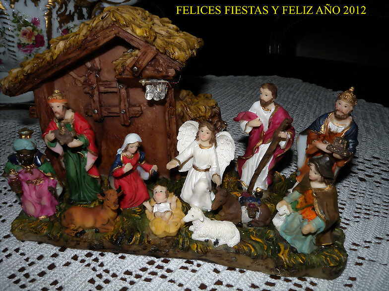 FELICES FIESTAS A TODOS