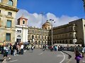...Bogot&aacute;, centro hist&oacute;rico---Plaza de Bolivar