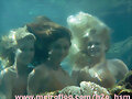 las tres chicas en el mar!!!