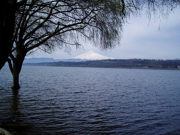 Lago y volcán Villarrica (Haiga)