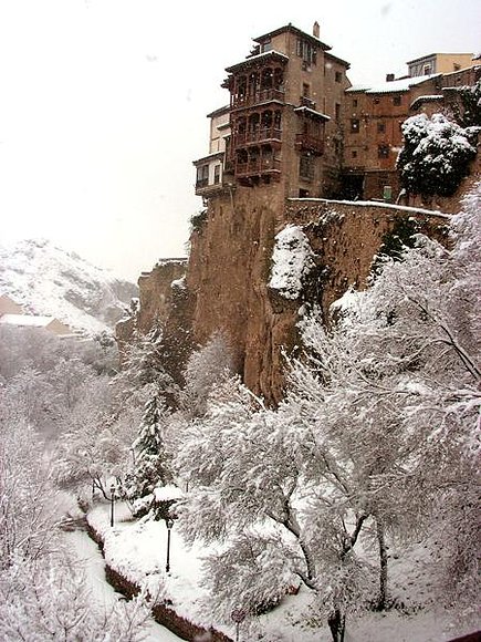 LAS CASAS COLGADAS CON NIEVE... CUENCA MI CIUDAD