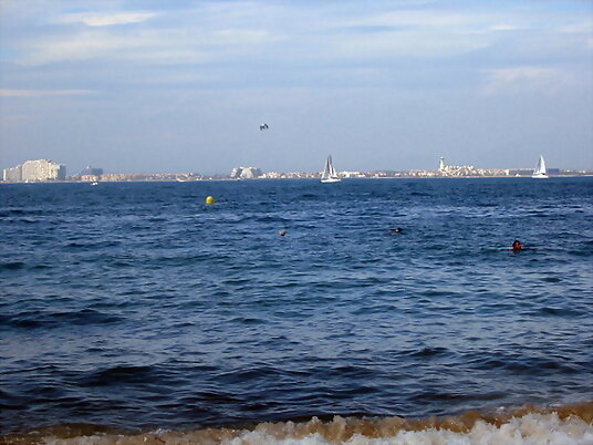 ampuriabrava visto desde rosas