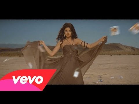 Selena Gomez &amp; The Scene - Un A&ntilde;o Sin Lluvia