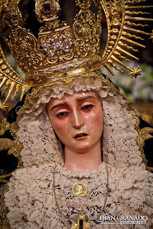 Virgen del Subterraneo en Besamanos 2014