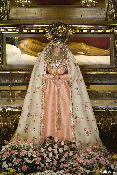 Ofrenda floral a la Virgen de los Dolores Arahal