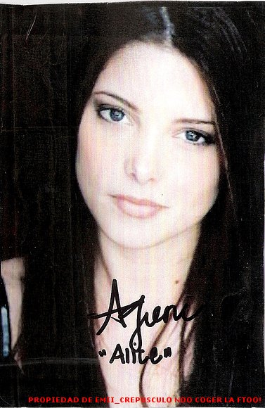 El autografo de Ashley Greene!!