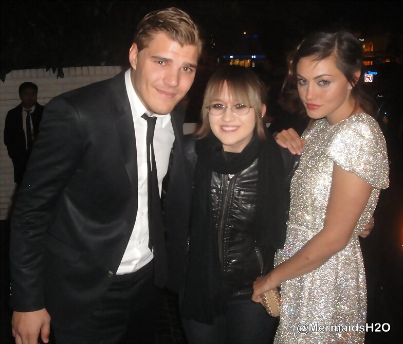 Phoebe Tonkin - InStyle & WB Golden Globes Party