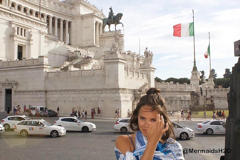 Allie Bertram en Rome, Italy