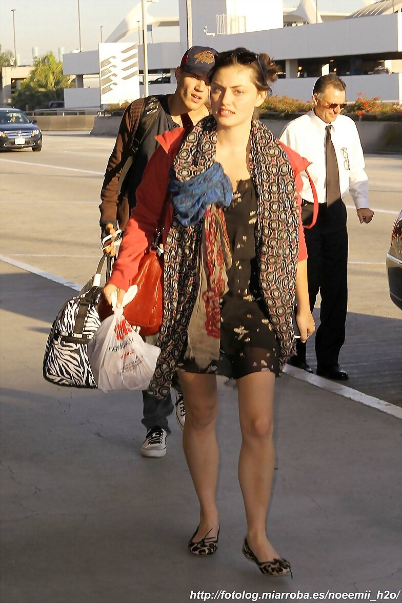 Phoebe Arrives at LAX airport in Los Angeles